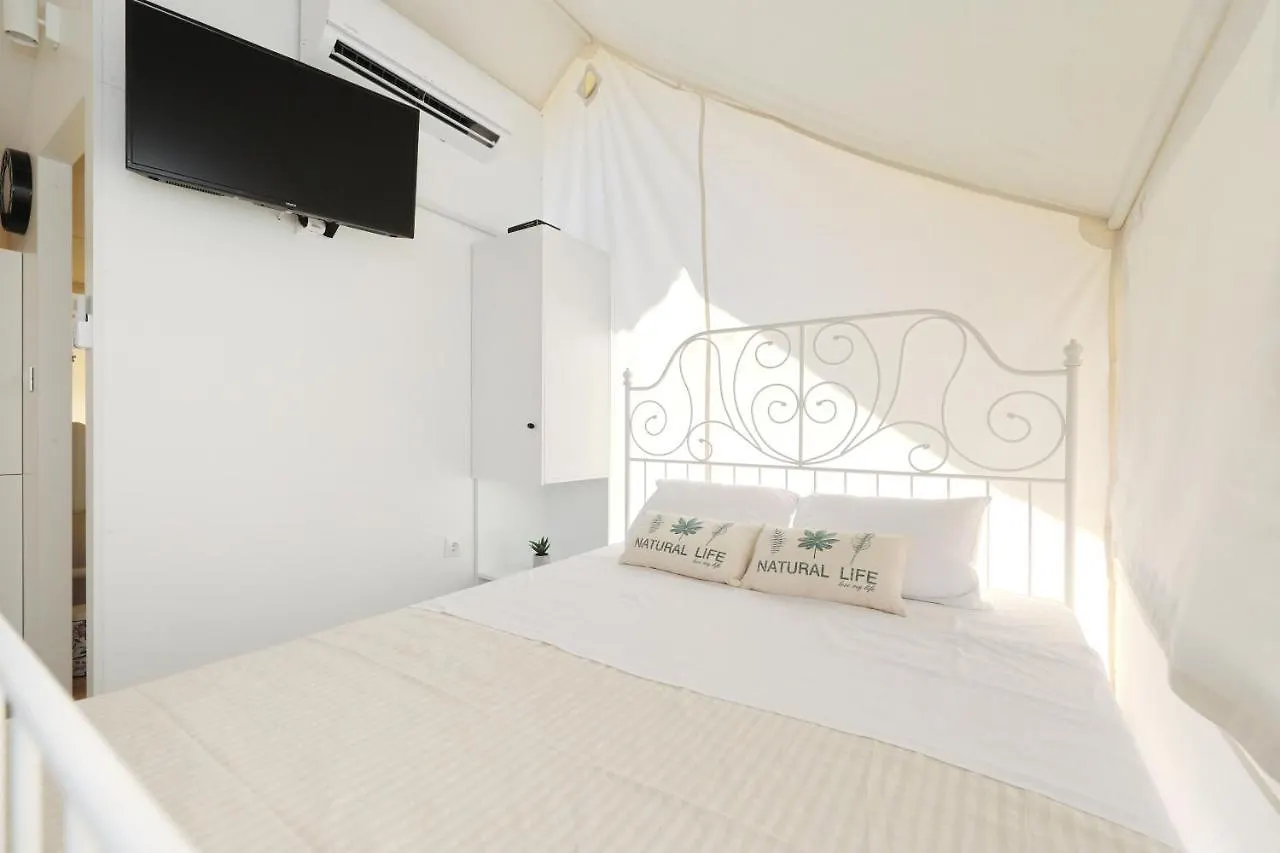 Naturist Camping Fkk Sovinje, Island Pasman - Mobile Homes & Glamping Tents Tkon