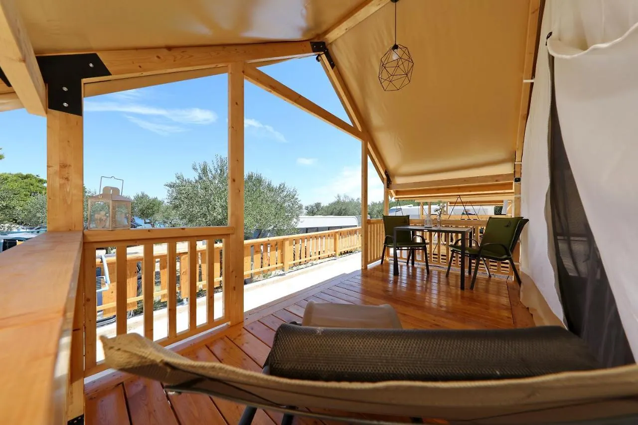 Naturist Camping Fkk Sovinje, Island Pasman - Mobile Homes & Glamping Tents Tkon Croatie