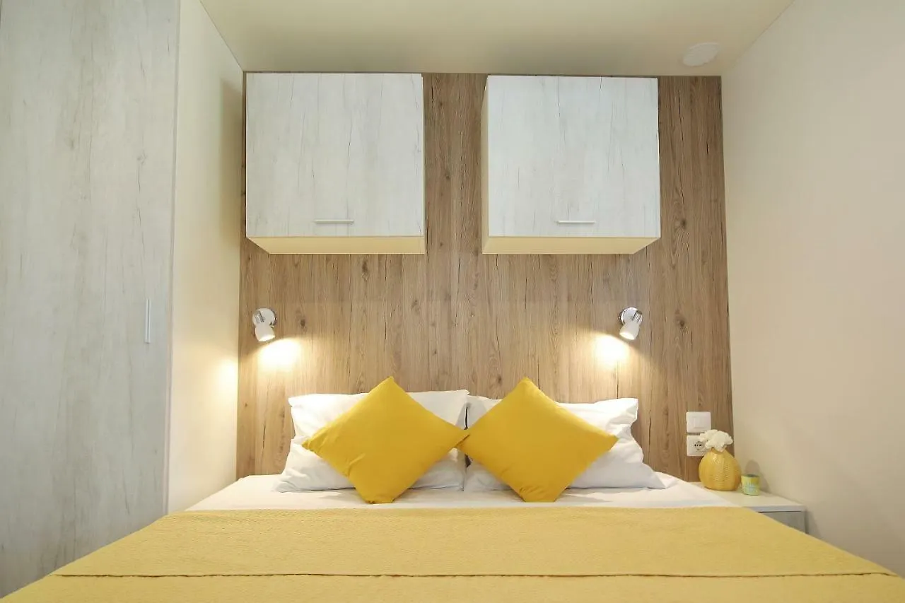 Naturist Camping Fkk Sovinje, Island Pasman - Mobile Homes & Glamping Tents Tkon Croatie