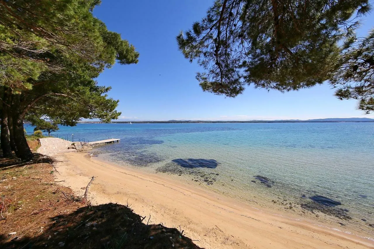 Naturist Camping Fkk Sovinje, Island Pasman - Mobile Homes & Glamping Tents Tkon