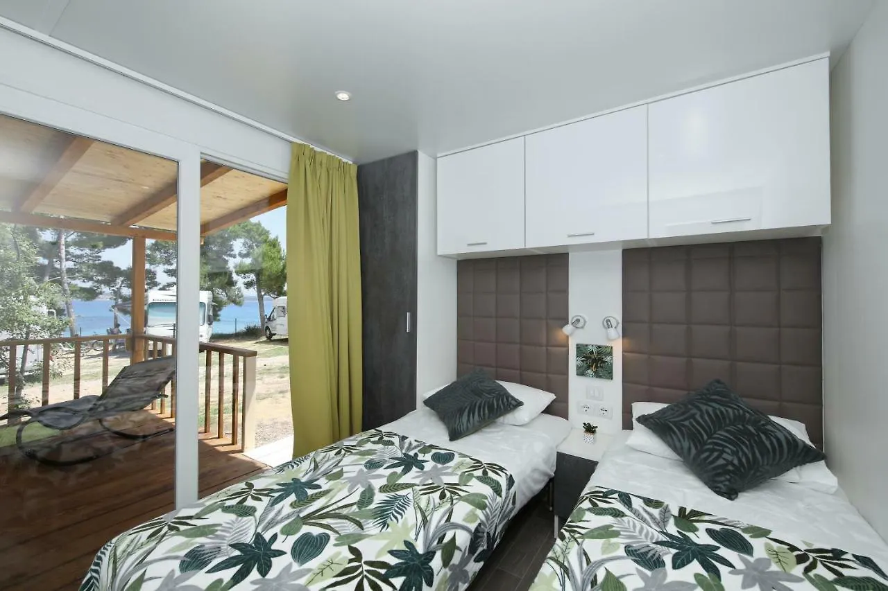 Naturist Camping Fkk Sovinje, Island Pasman - Mobile Homes & Glamping Tents Tkon 0*,
