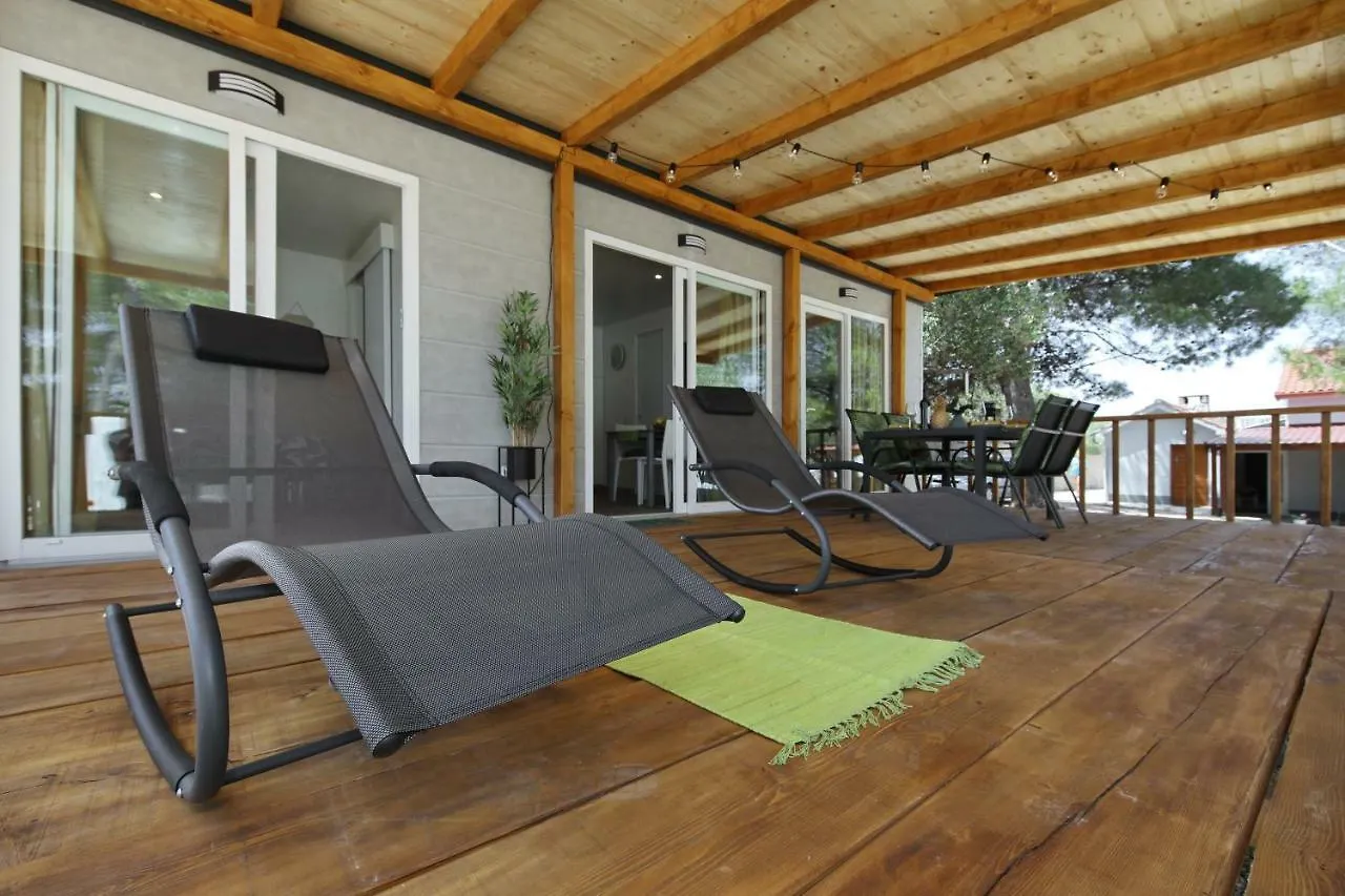 Naturist Camping Fkk Sovinje, Island Pasman - Mobile Homes & Glamping Tents Tkon