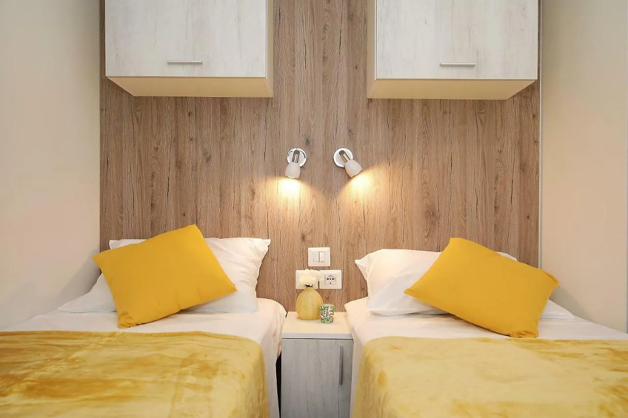 Naturist Camping Fkk Sovinje, Island Pasman - Mobile Homes & Glamping Tents Tkon 0*,